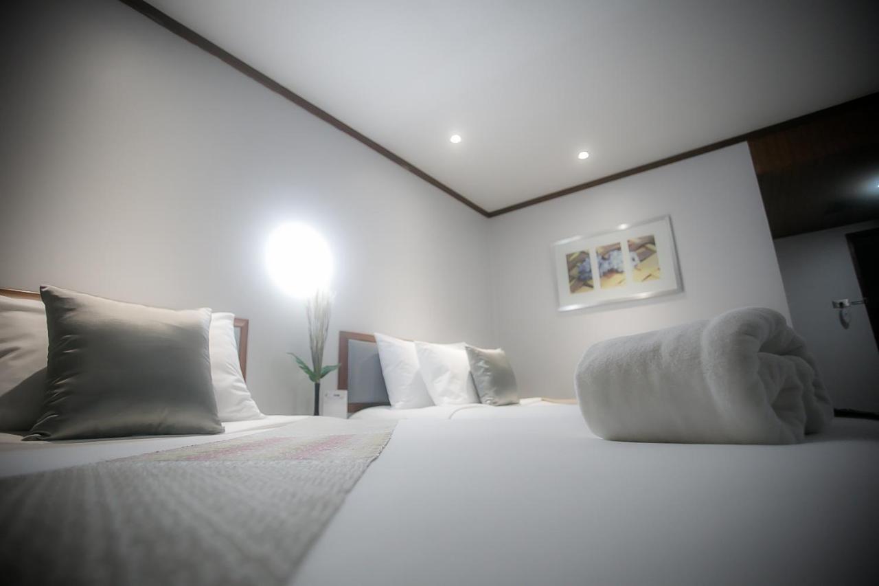 Friday Hotel Uttaradit Dış mekan fotoğraf