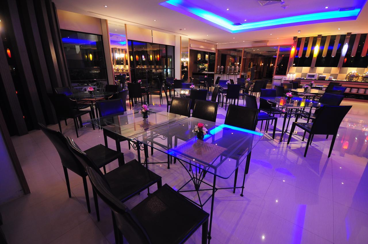 Friday Hotel Uttaradit Dış mekan fotoğraf