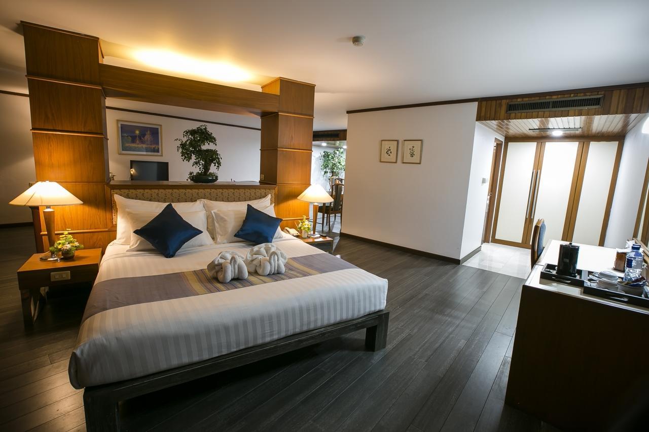 Friday Hotel Uttaradit Dış mekan fotoğraf