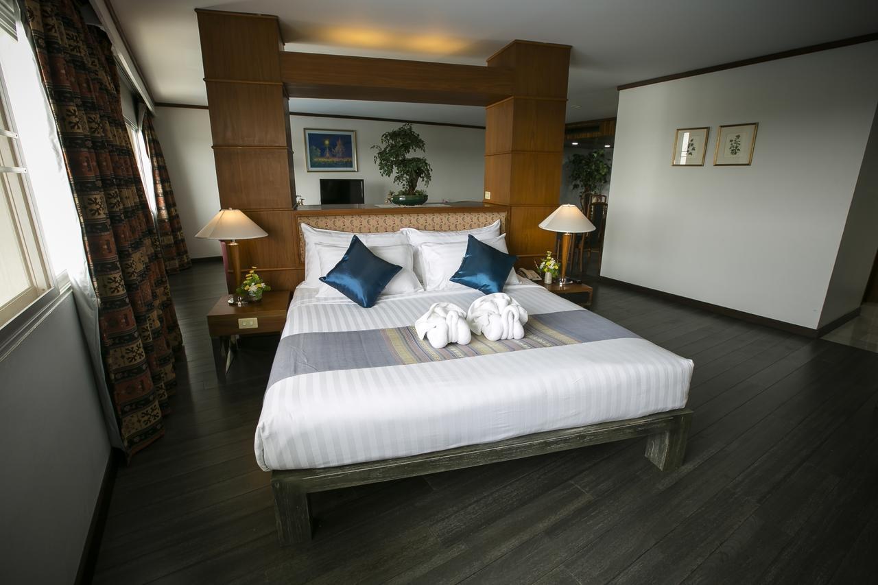 Friday Hotel Uttaradit Dış mekan fotoğraf